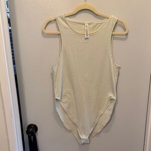 SKIMS Light Green Sleeveless Bodysuit worn once size XL excellent condition